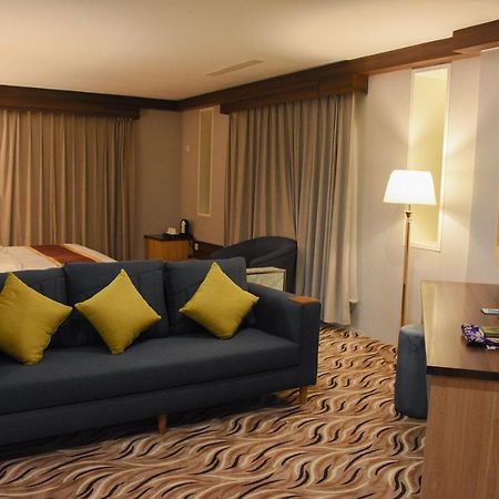 Florida Inn Hotel นาจราน ภายนอก รูปภาพ