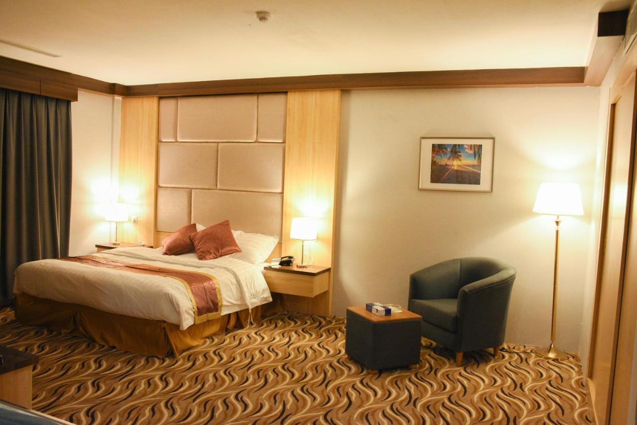 Florida Inn Hotel นาจราน ภายนอก รูปภาพ